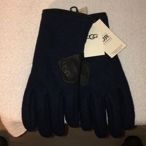 Ugg men’s gloves